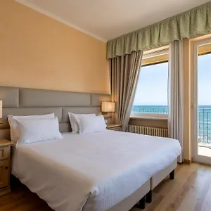 Palace Hotell