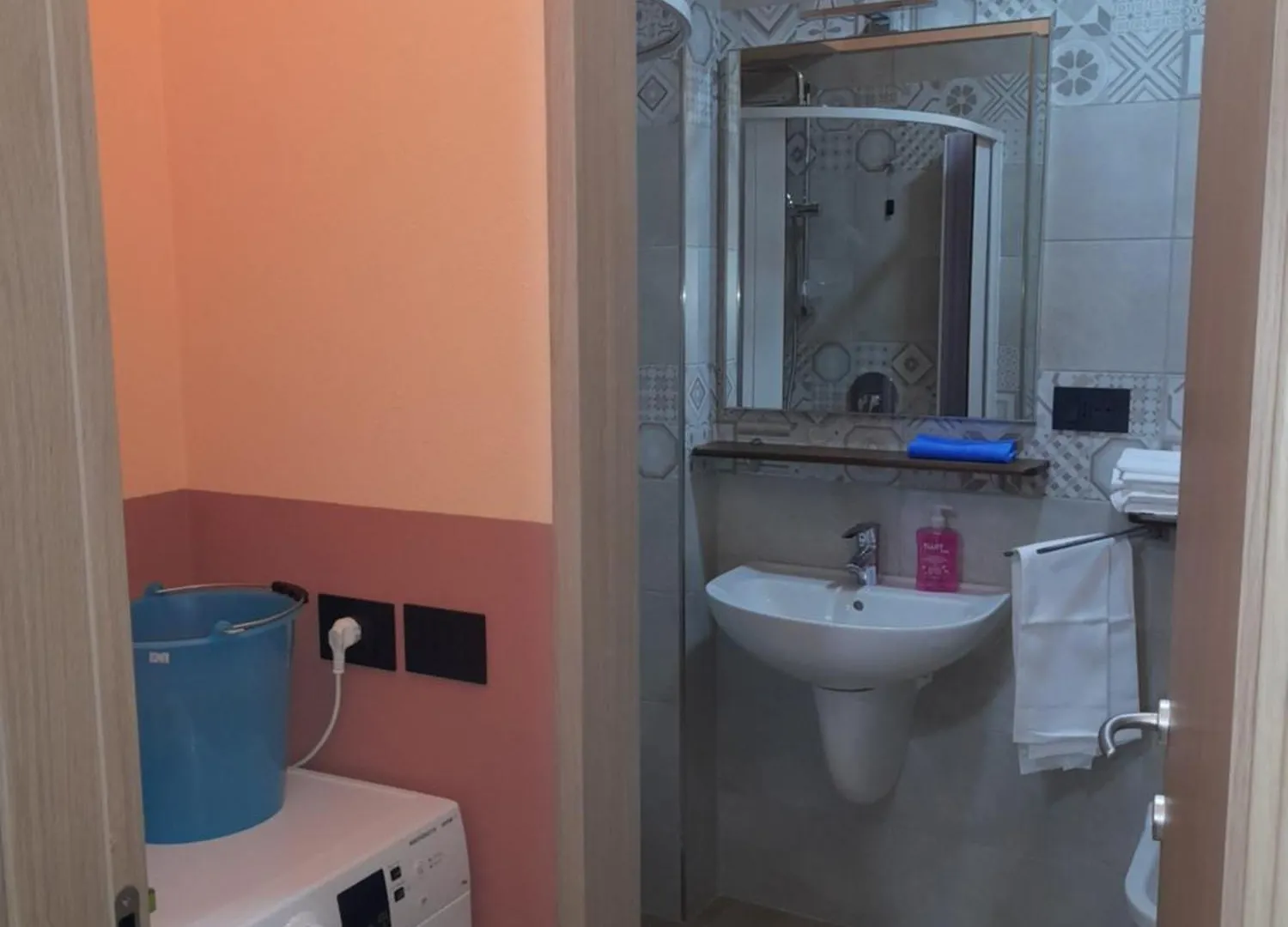 Albergo Jolanda Diano Marina 2*,